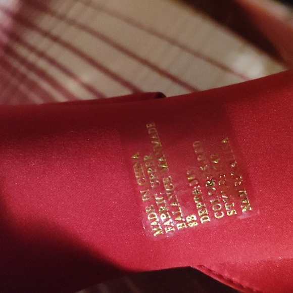 Bakers Red High Heels 👠😍 with Rose Accent Size 8 - Picture 14 of 16